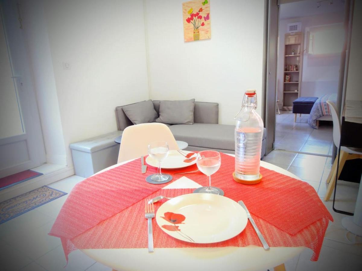 Au Petit Marcadal **Sanctuaires, Hopital, Gare** Apartment Lourdes Exterior foto